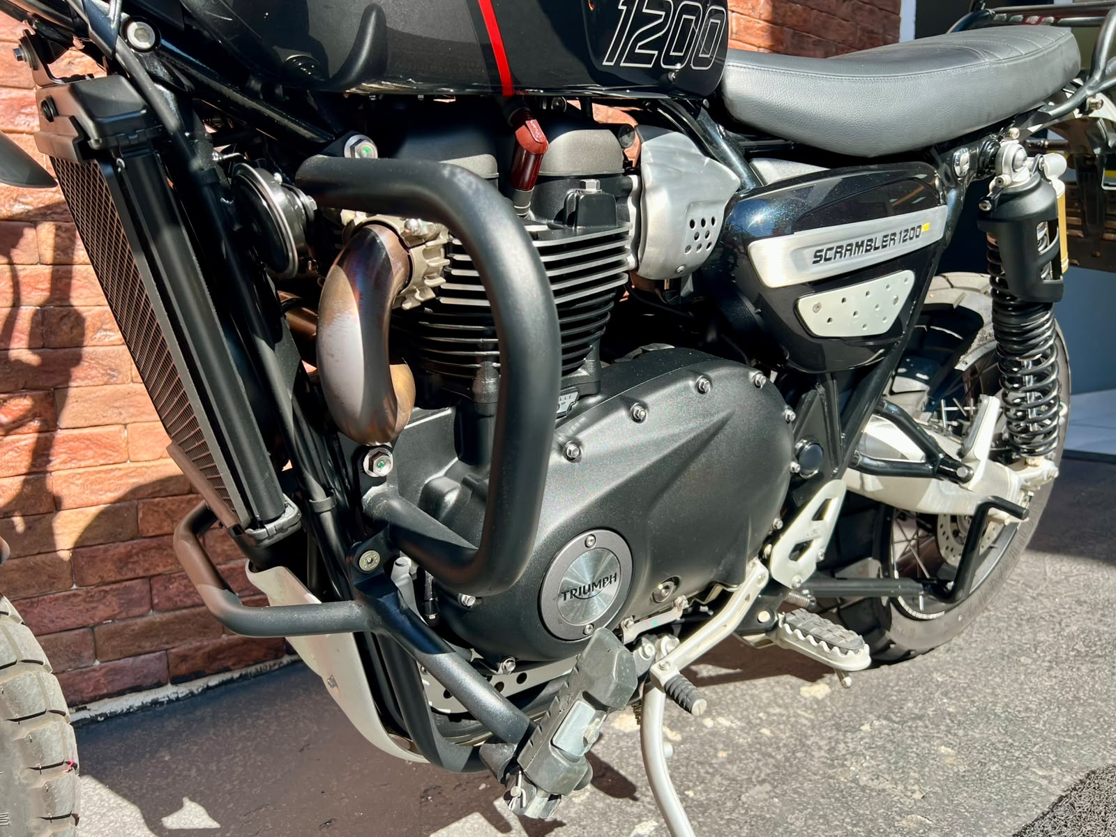 TRIUMPH BONNEVILLE SCRAMBLER 1200 XE