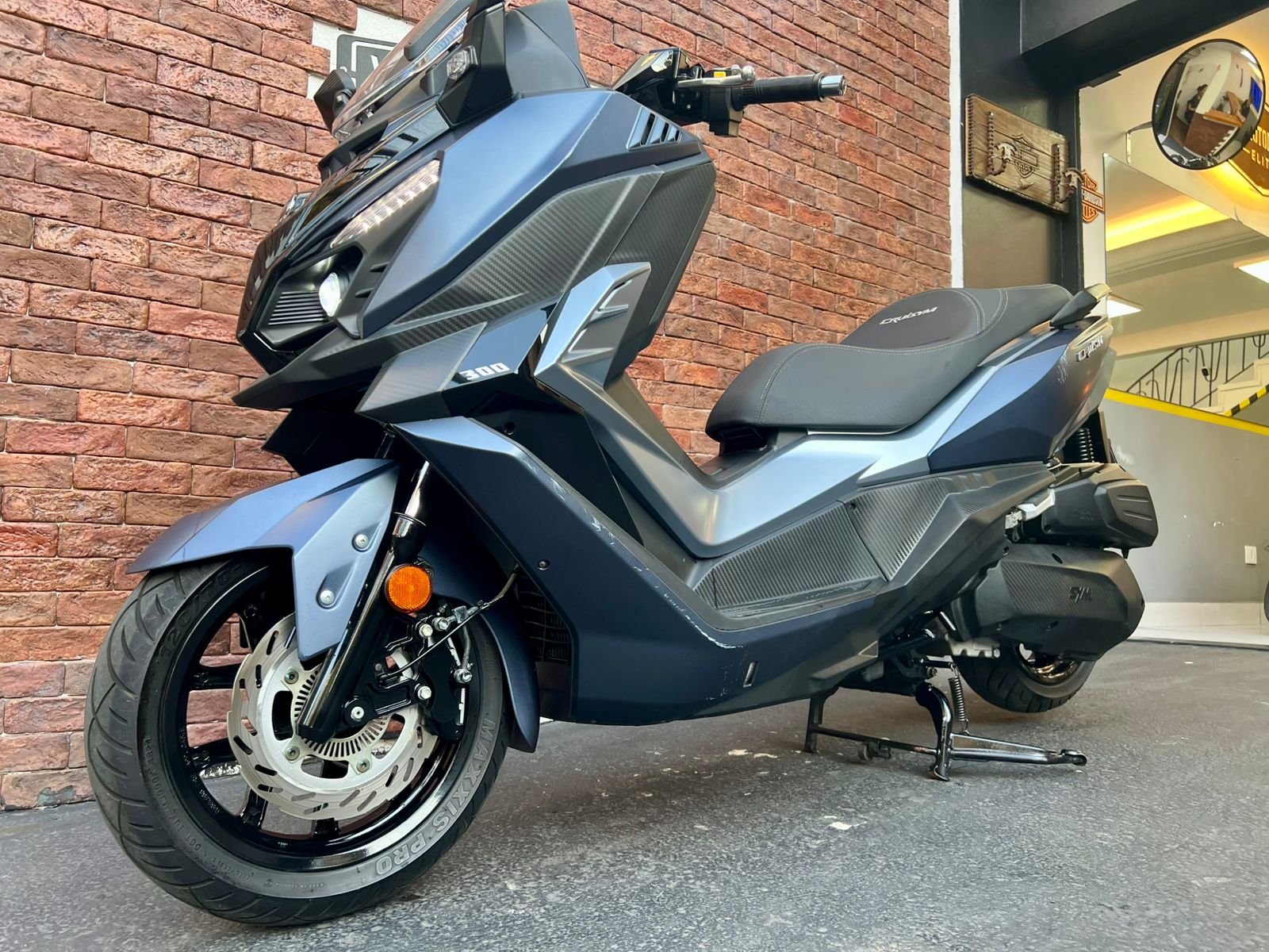 DAFRA CRUISYM 300 ABS