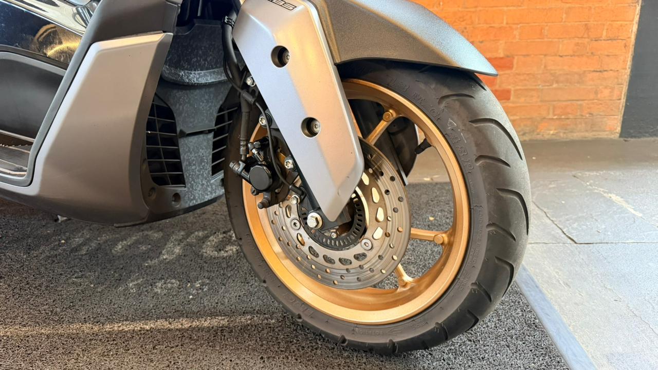 YAMAHA NMAX CONNECTED 160 ABS
