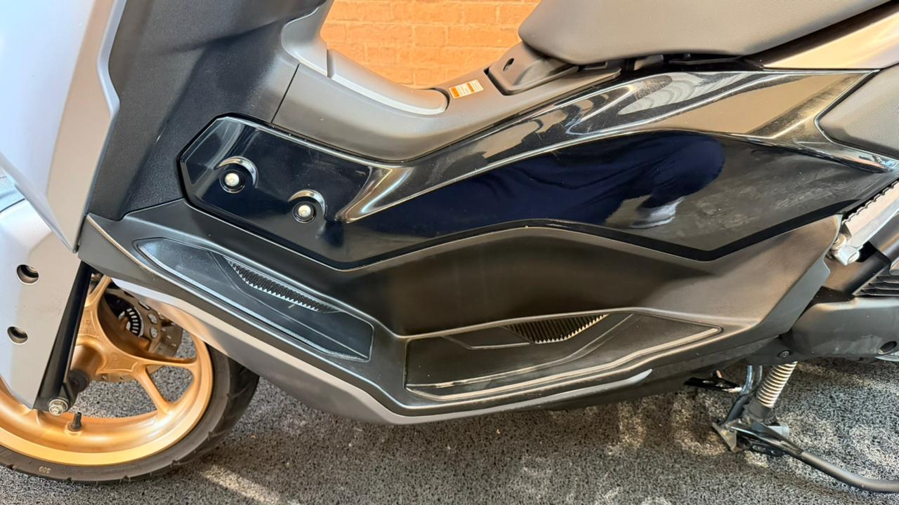 YAMAHA NMAX CONNECTED 160 ABS