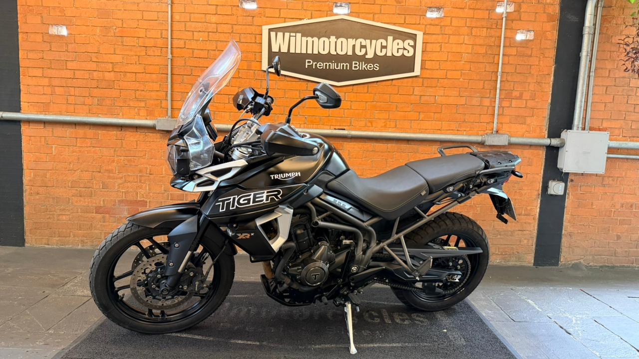 TRIUMPH TIGER 800 XRX