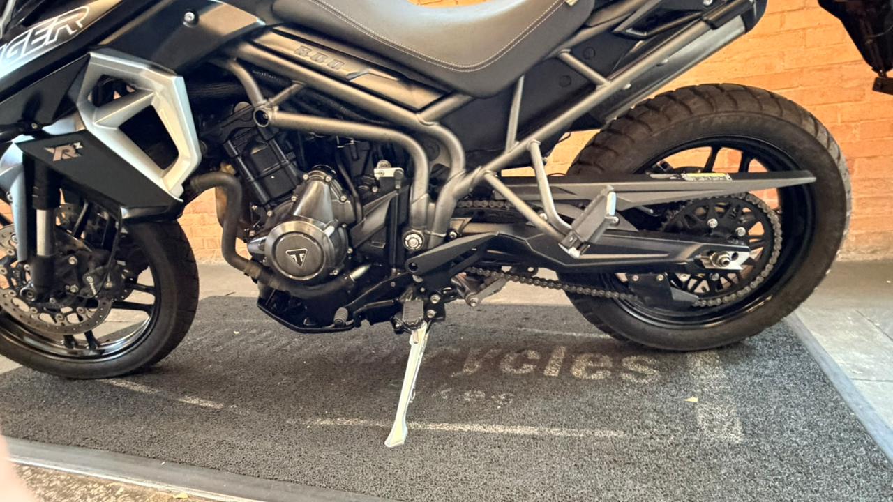 TRIUMPH TIGER 800 XRX
