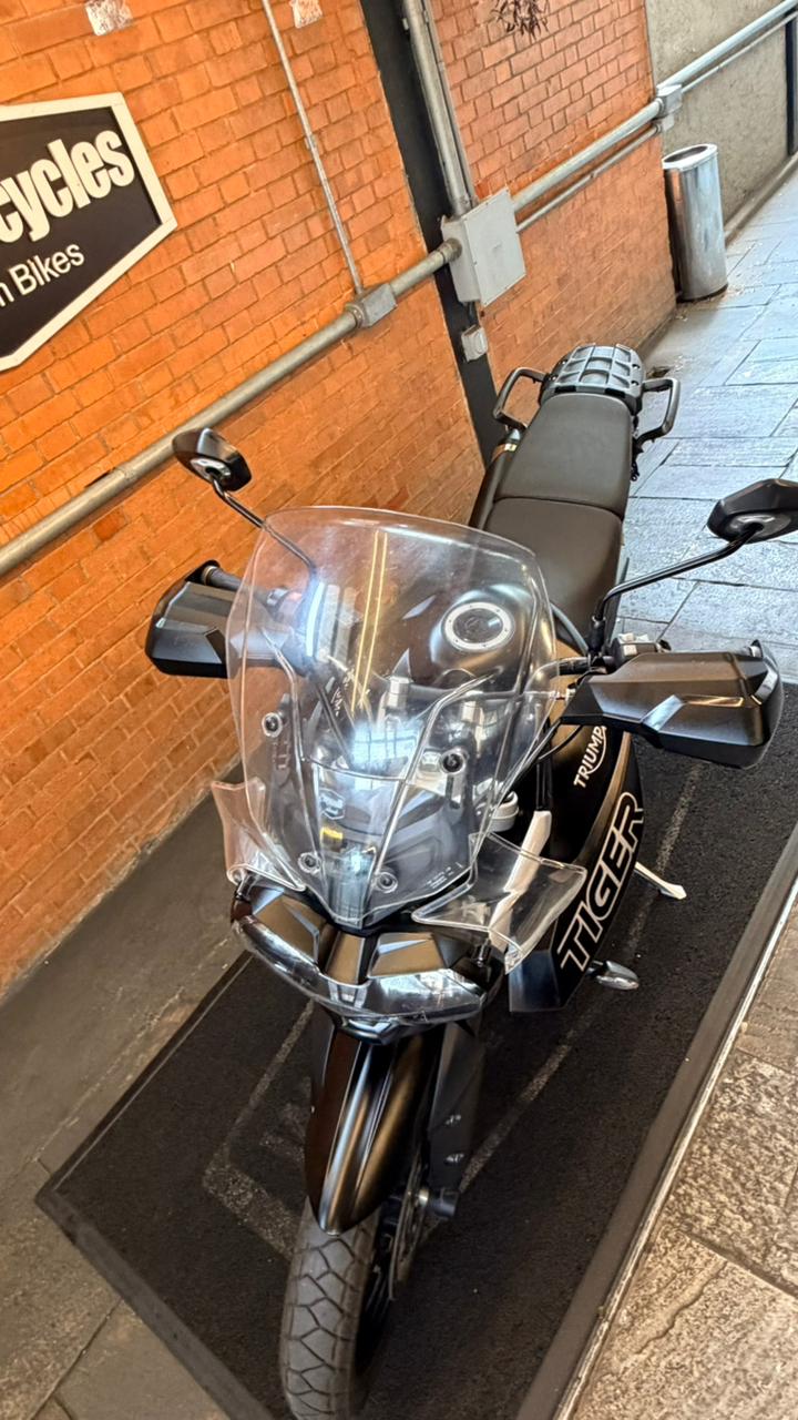 TRIUMPH TIGER 800 XRX