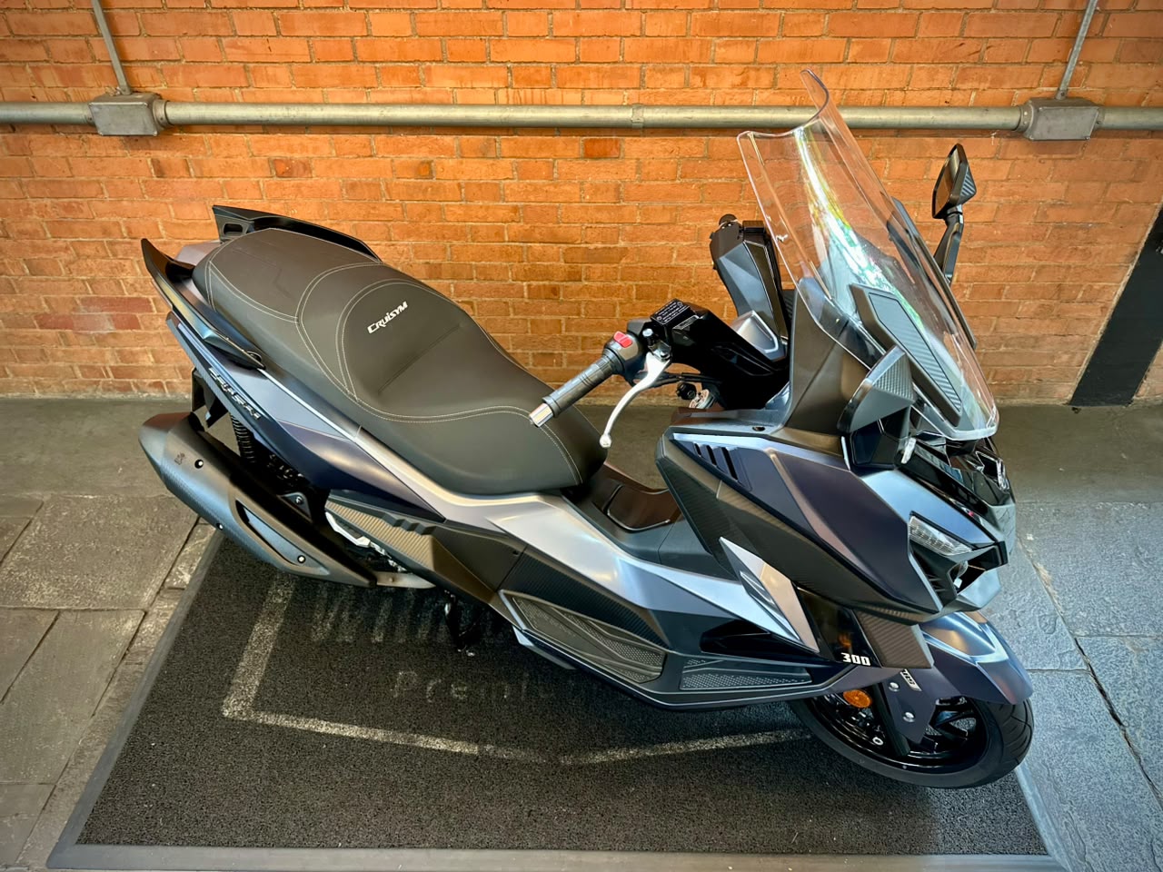 DAFRA CRUISYM 300 ABS