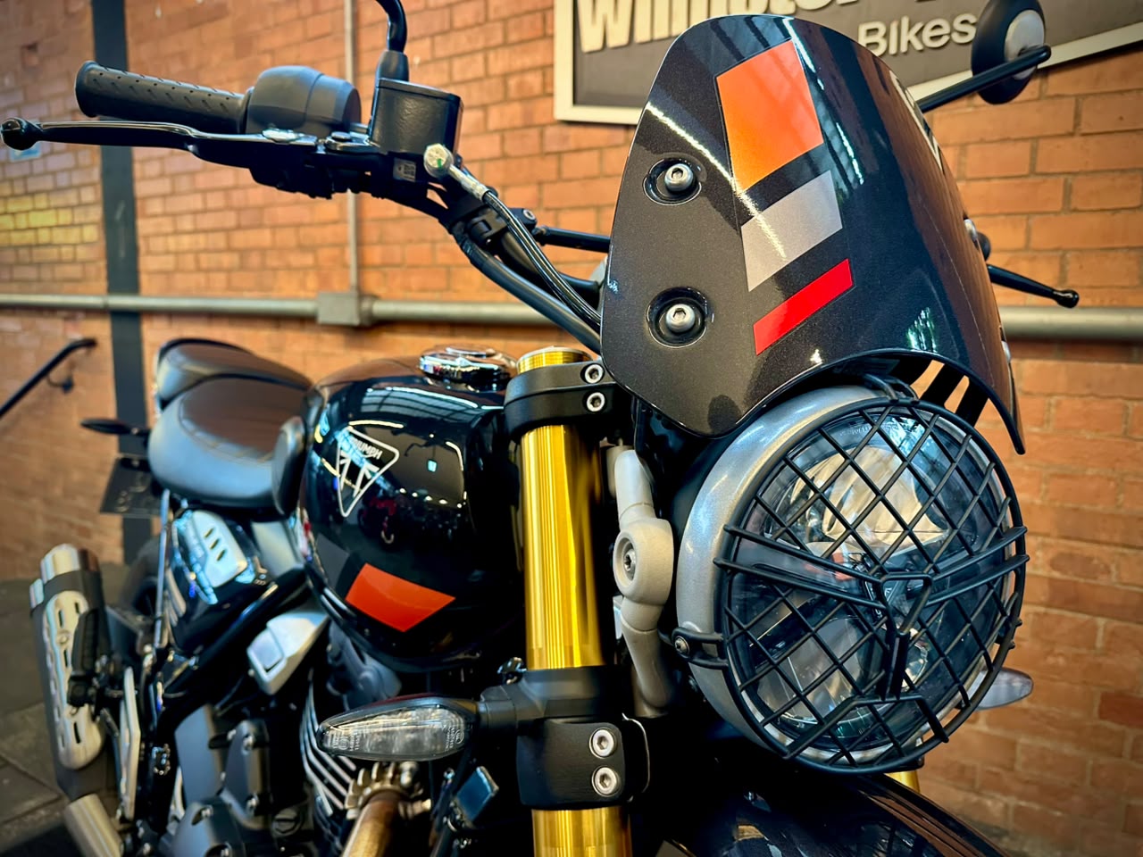 TRIUMPH SCRAMBLER