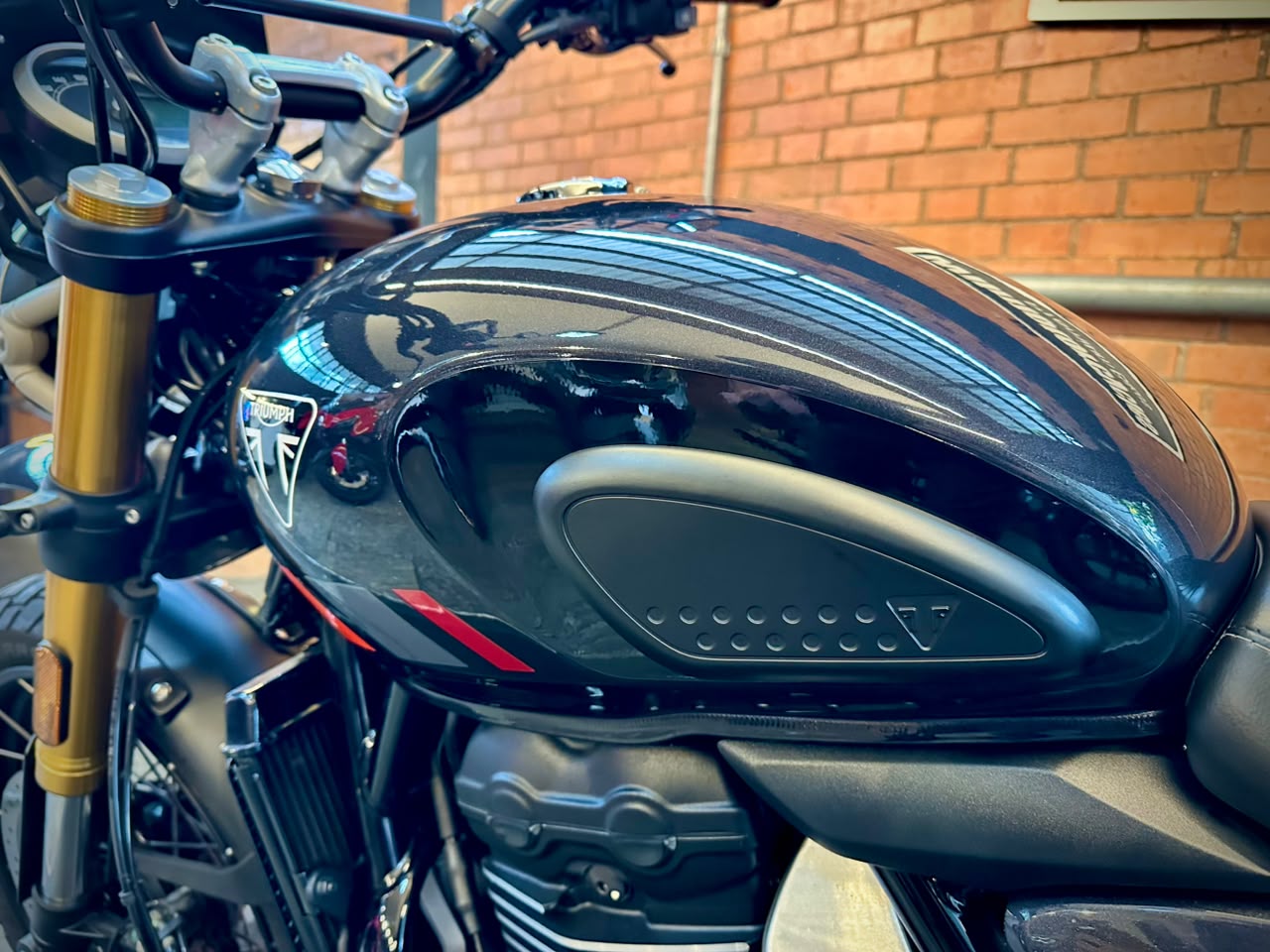 TRIUMPH SCRAMBLER