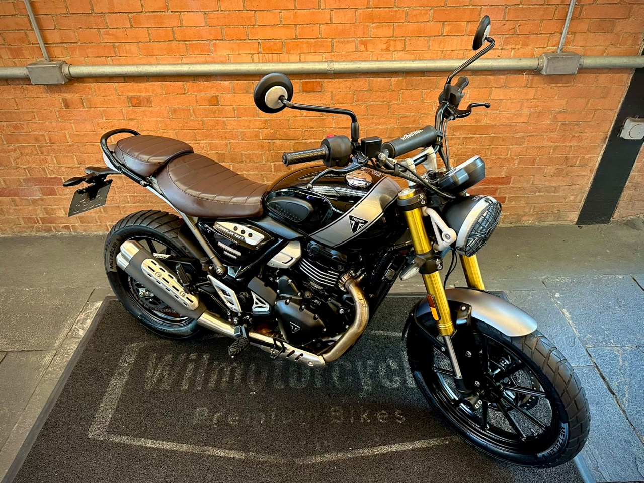 TRIUMPH SCRAMBLER