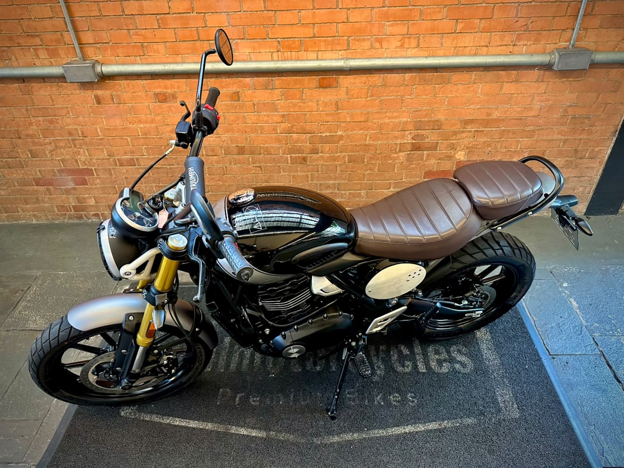 TRIUMPH SCRAMBLER