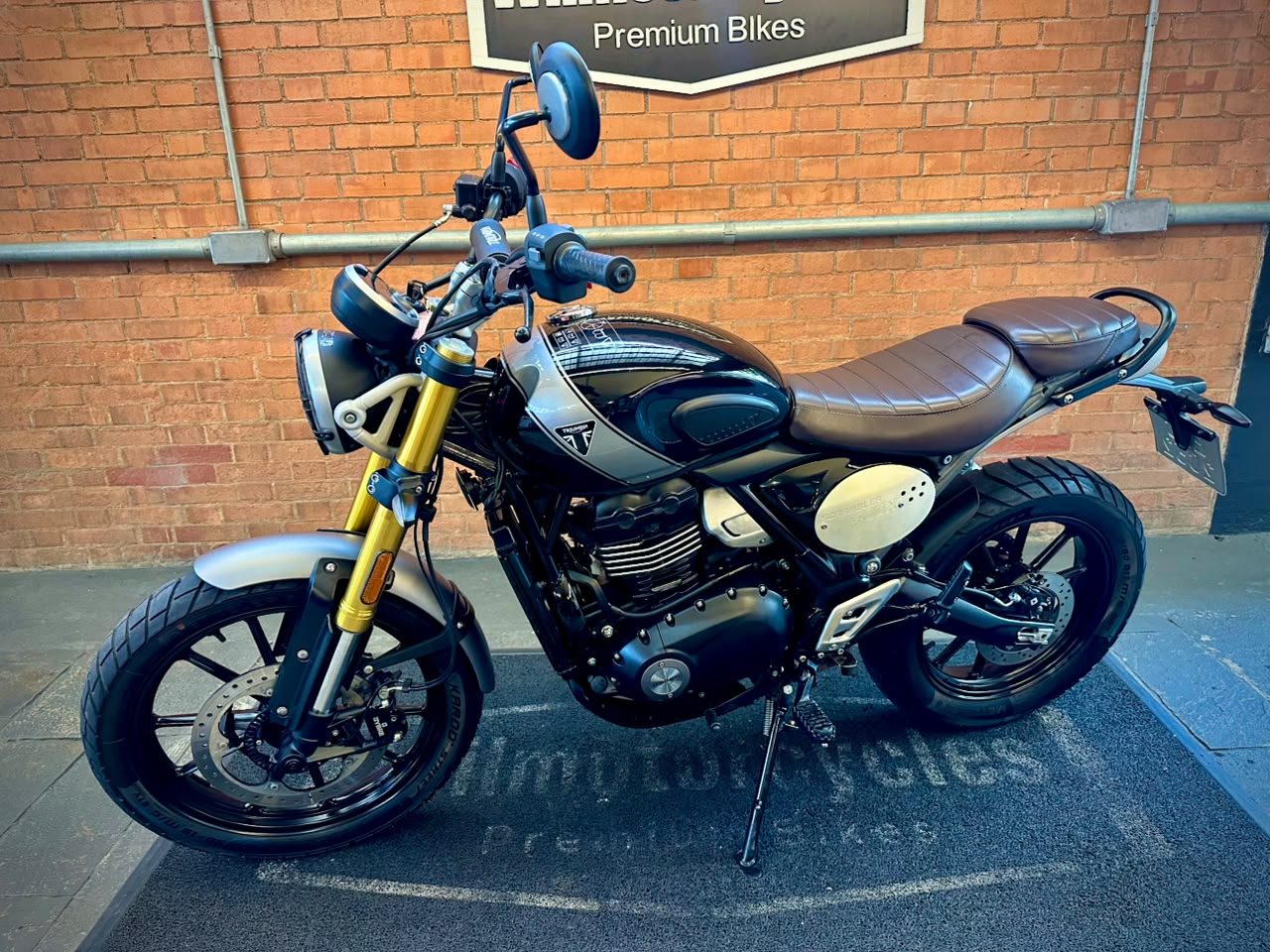 TRIUMPH SCRAMBLER