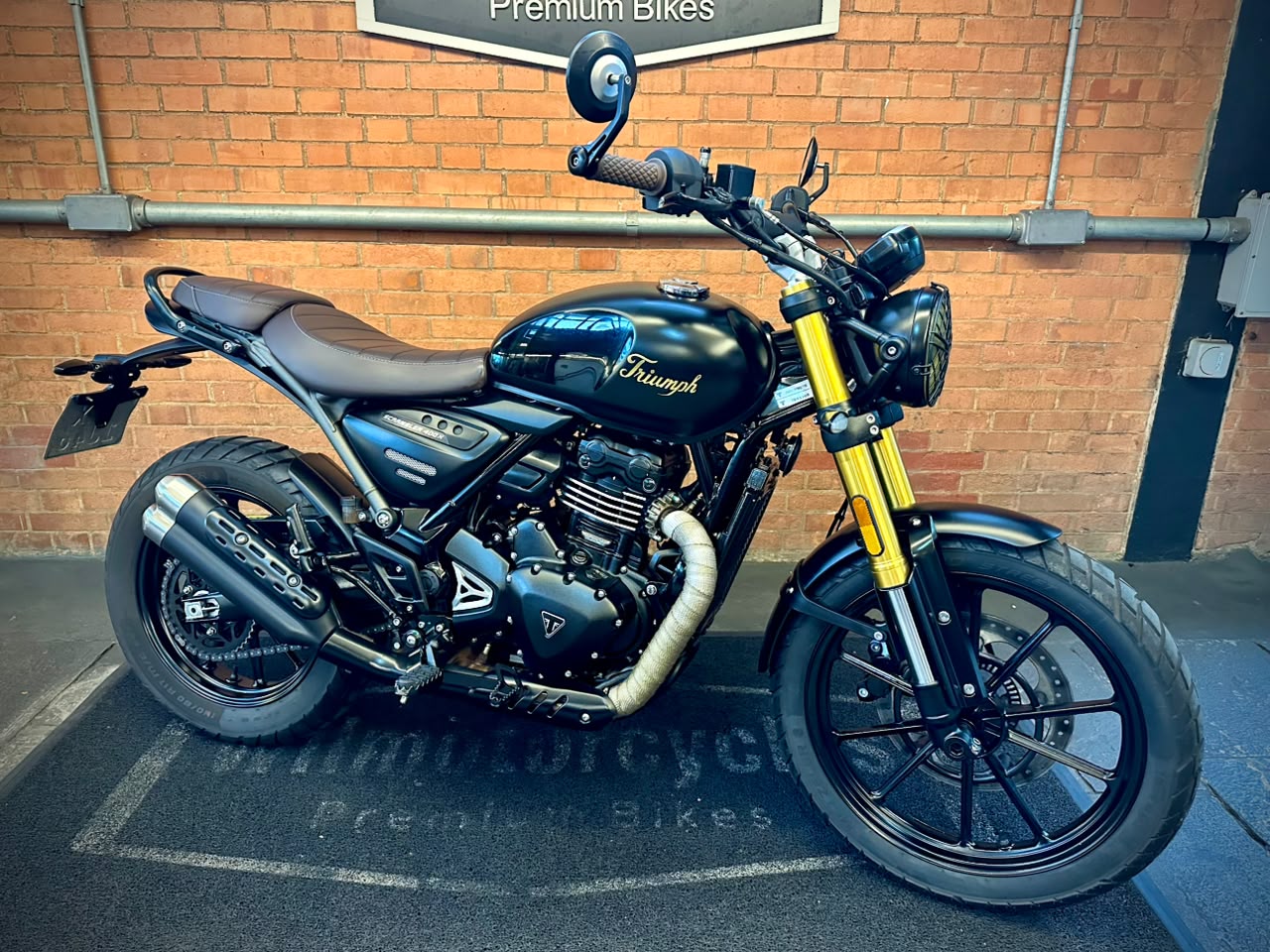 TRIUMPH SCRAMBLER
