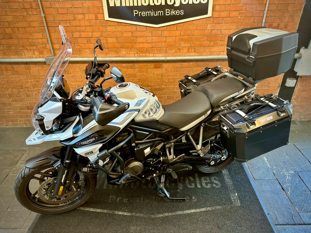 TRIUMPH TIGER 1200 XR