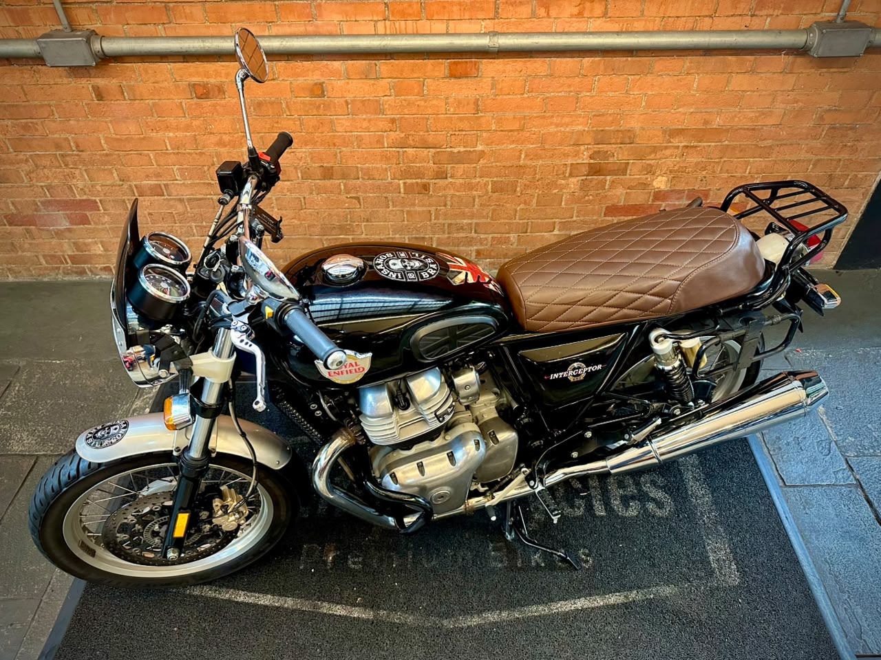 ROYAL ENFIELD INTERCEPTOR 