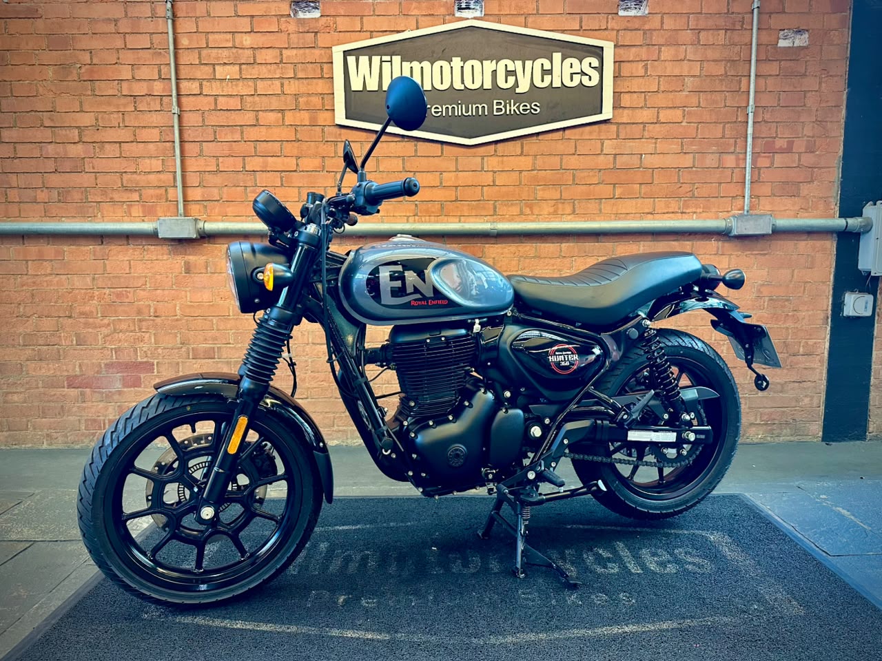 ROYAL ENFIELD HUNTER 350