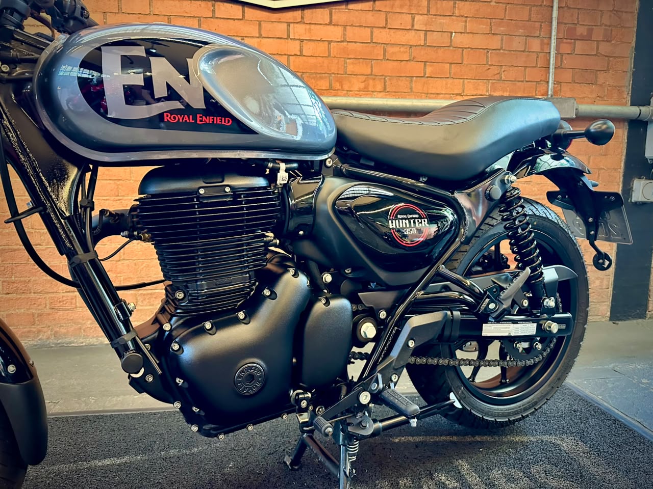 ROYAL ENFIELD HUNTER 350