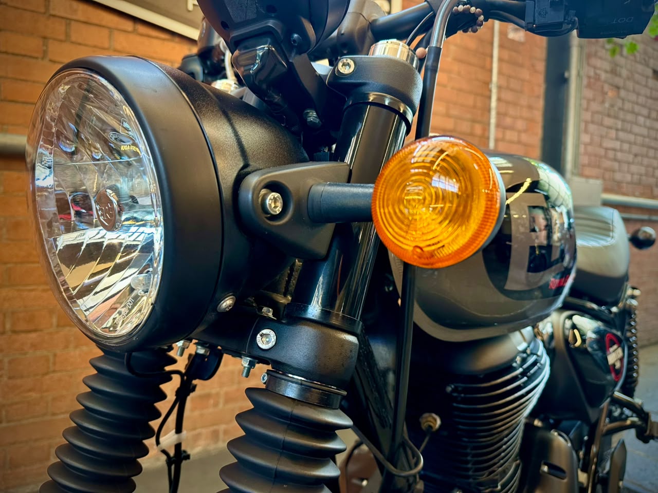 ROYAL ENFIELD HUNTER 350