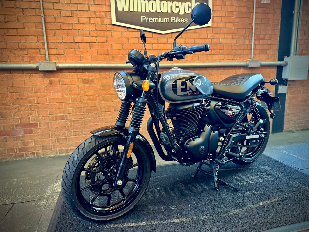 ROYAL ENFIELD HUNTER 350