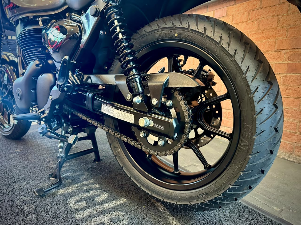ROYAL ENFIELD HUNTER 350