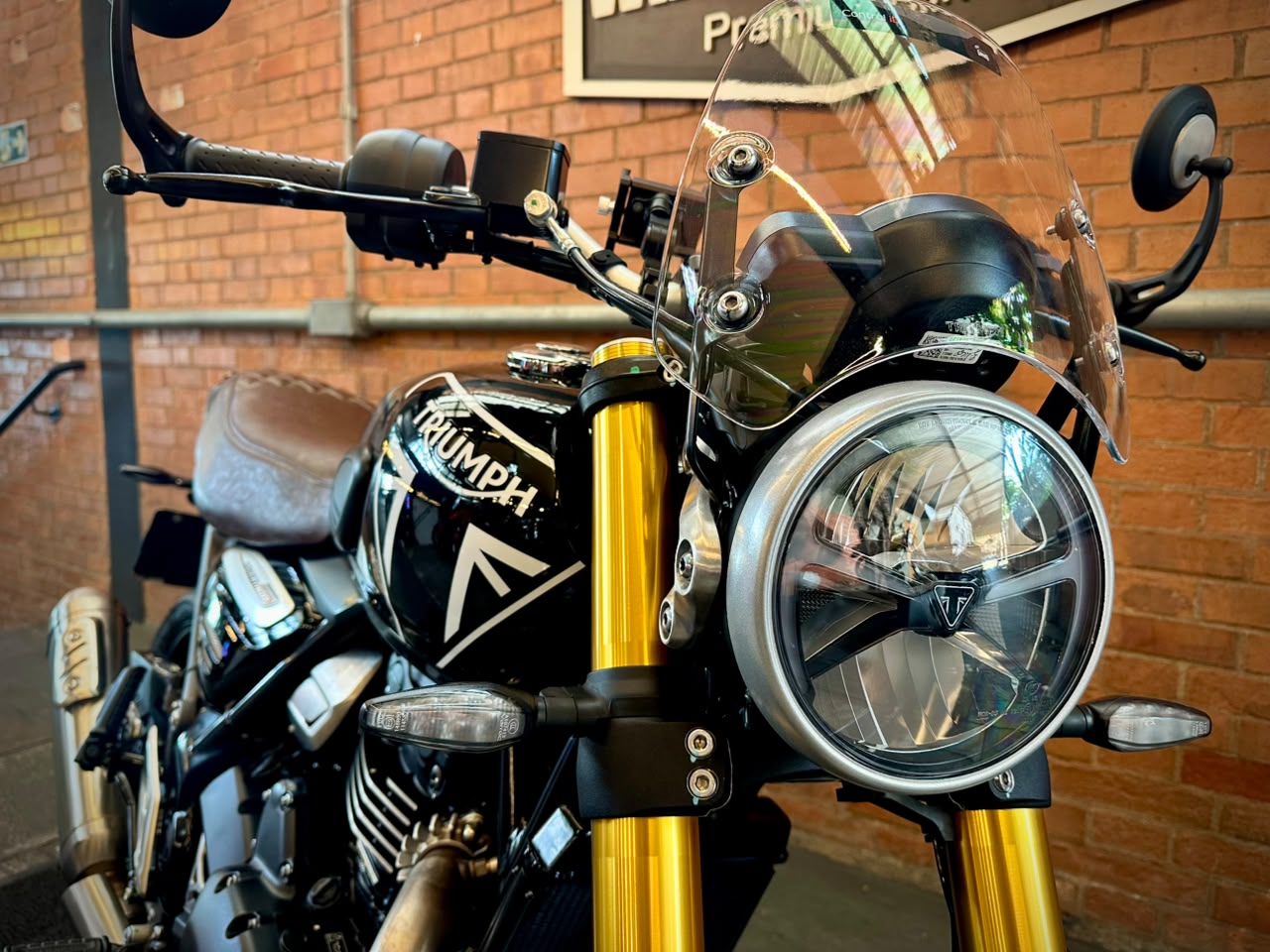 TRIUMPH SPEED 400