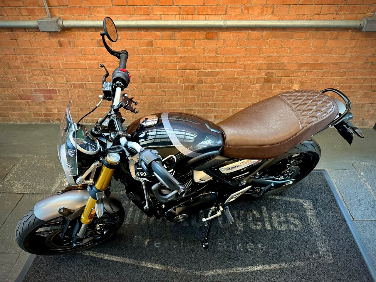 TRIUMPH SPEED 400