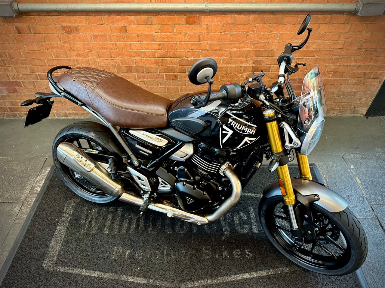 TRIUMPH SPEED 400