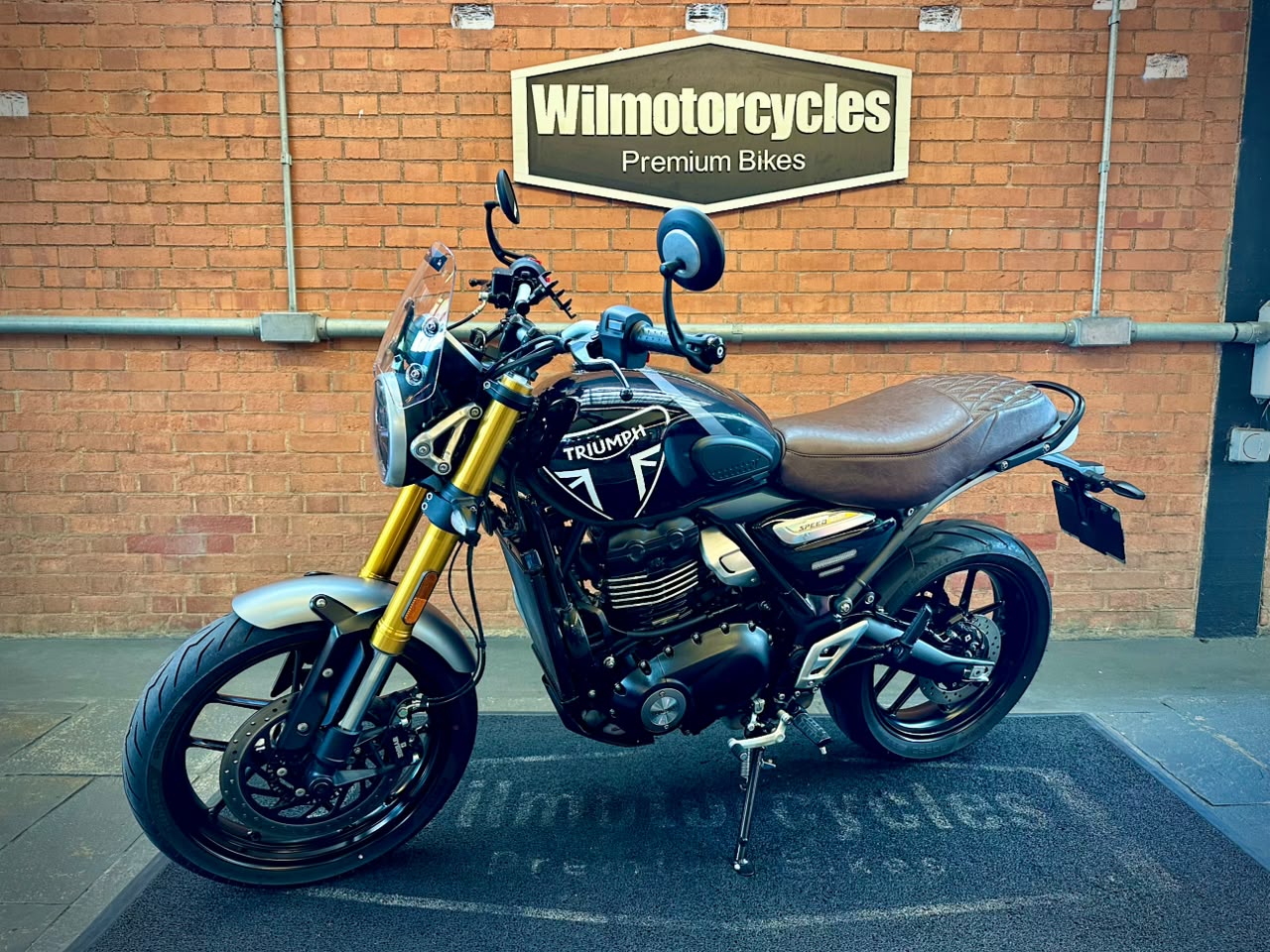 TRIUMPH SPEED 400