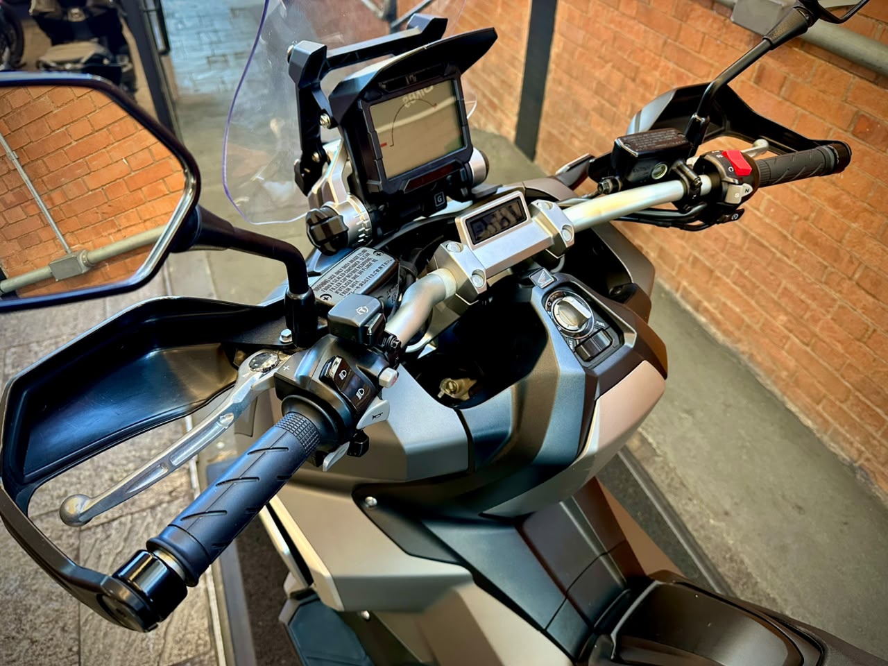 HONDA X-ADV