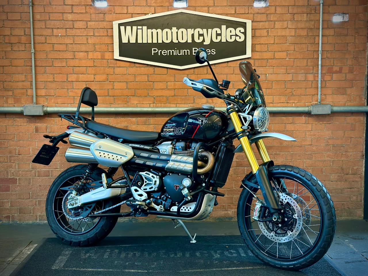 TRIUMPH BONNEVILLE SCRAMBLER 1200 XE
