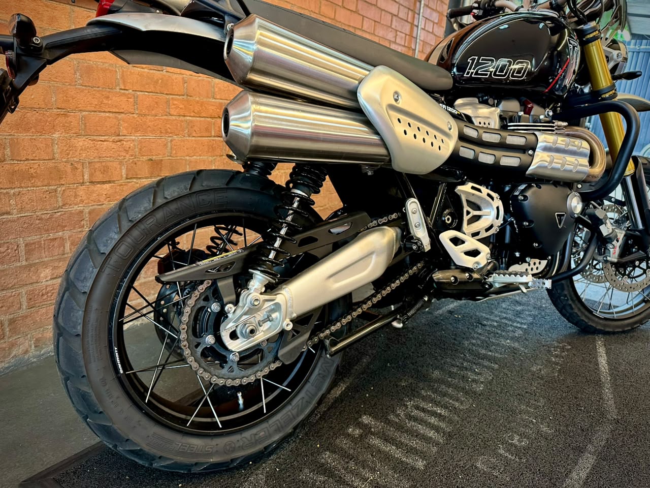TRIUMPH BONNEVILLE SCRAMBLER 1200 XE