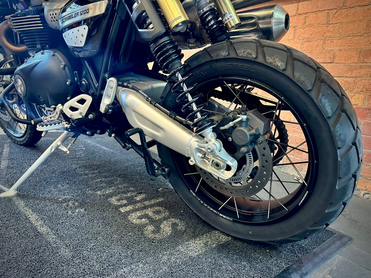 TRIUMPH BONNEVILLE SCRAMBLER 1200 XE