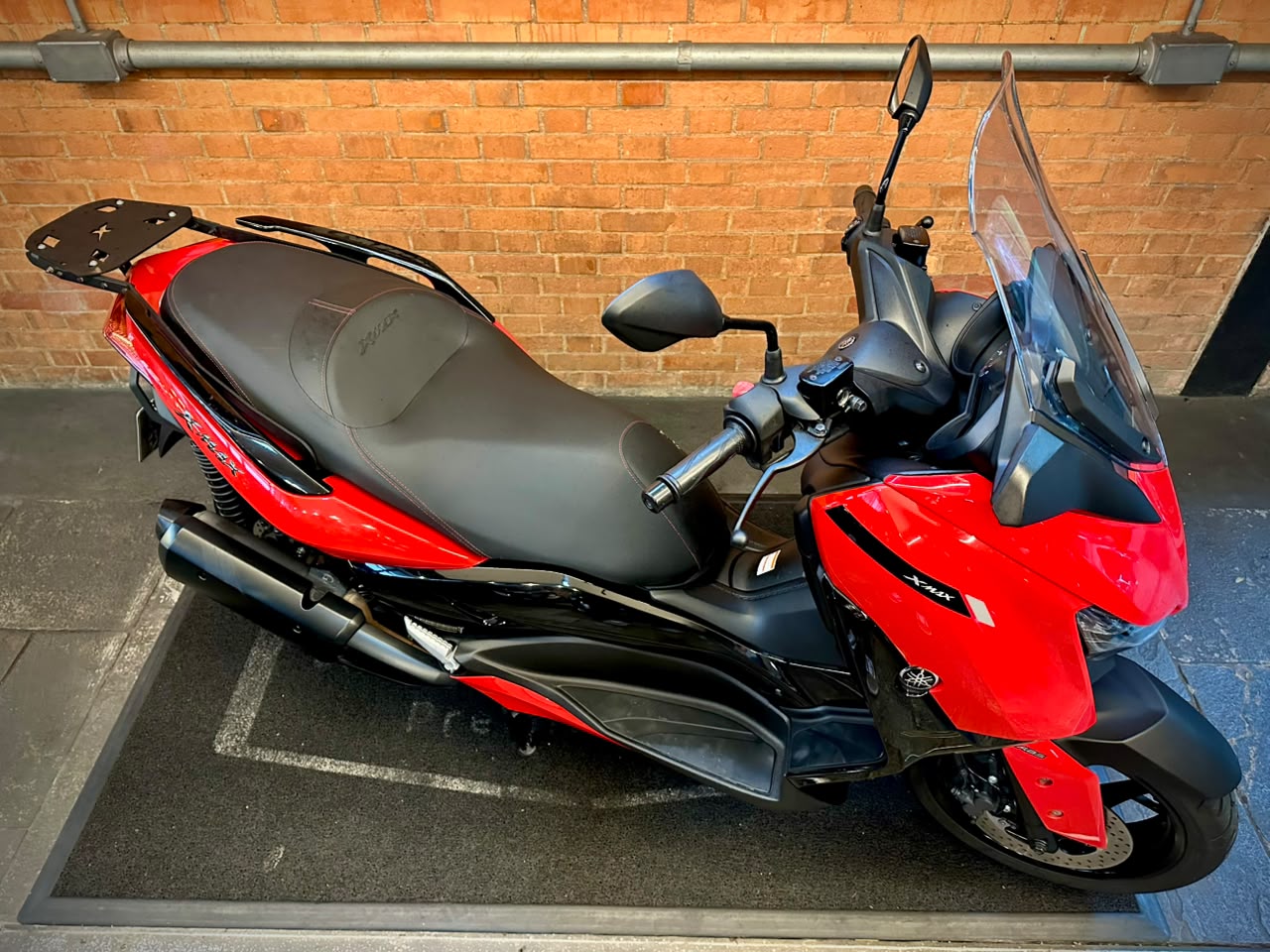 YAMAHA XMAX ABS