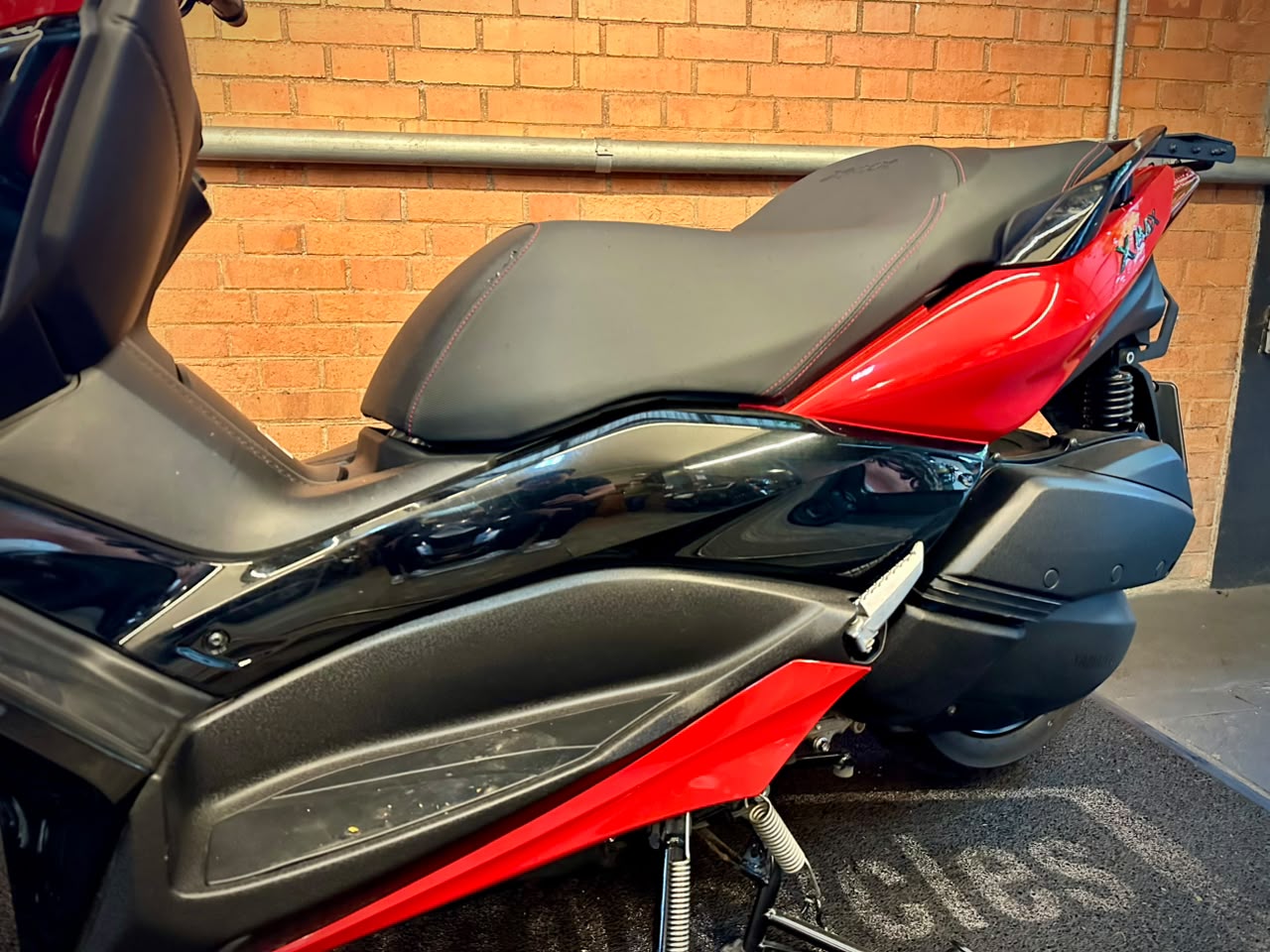 YAMAHA XMAX ABS