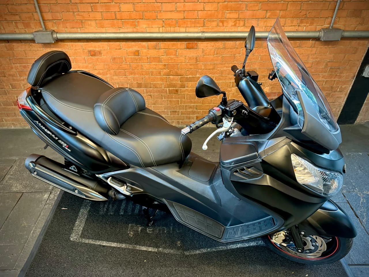 DAFRA MAXSYM 400i