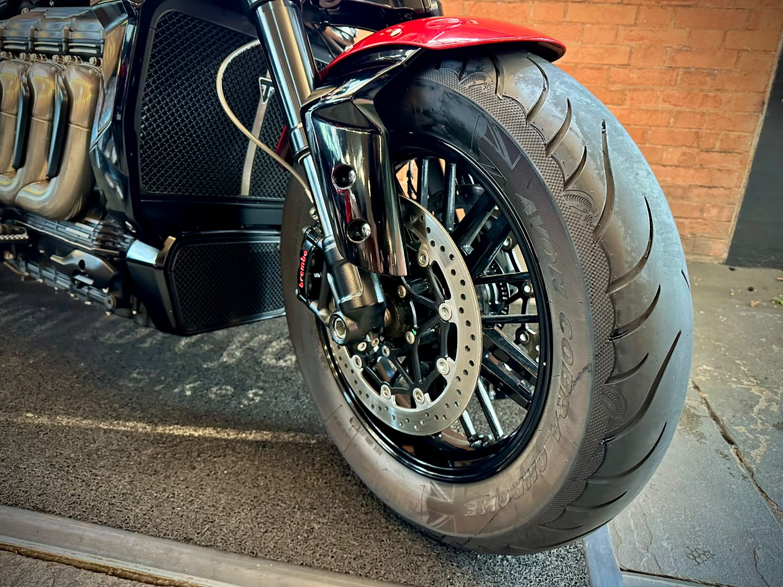 TRIUMPH ROCKET III R