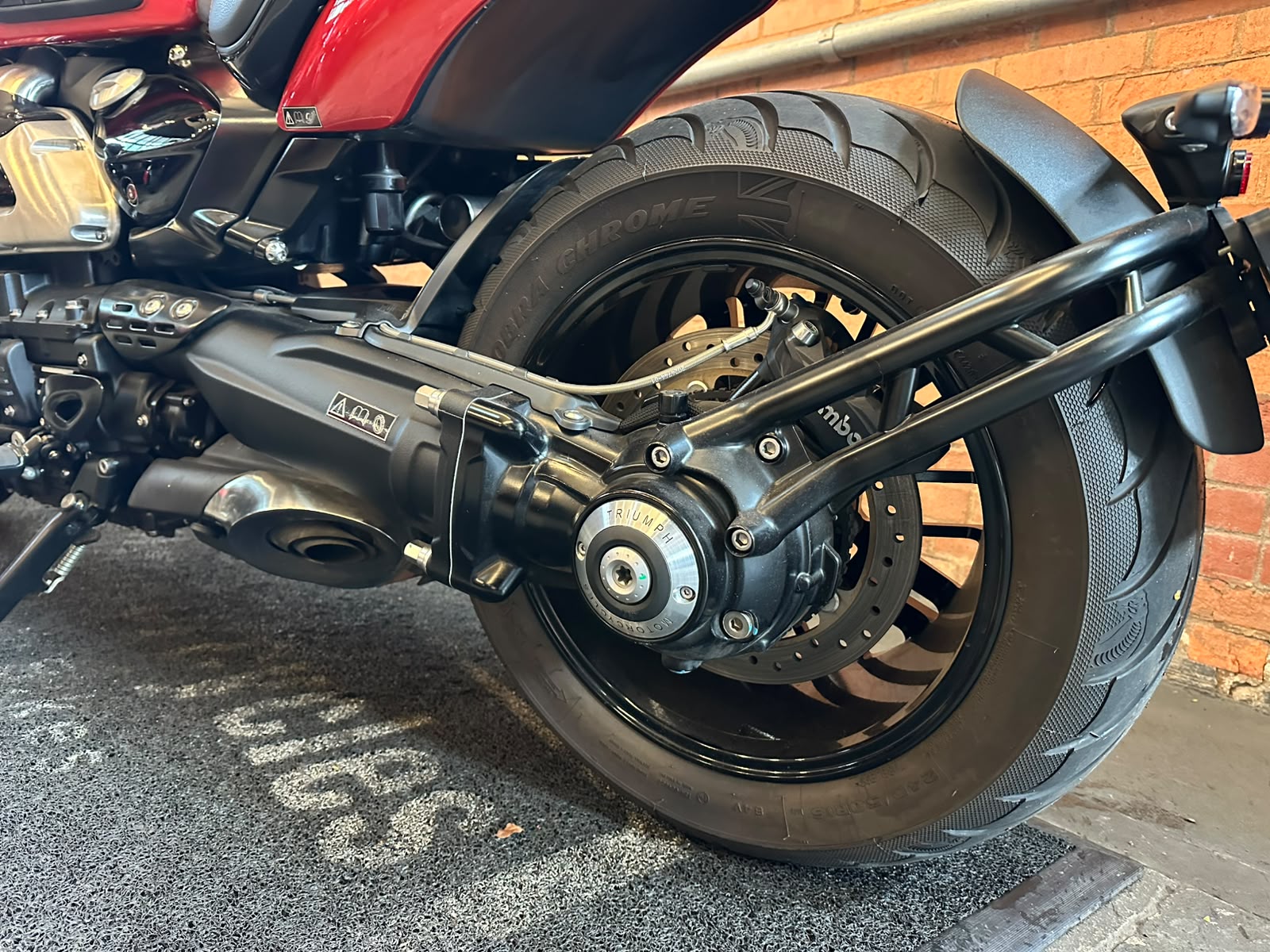 TRIUMPH ROCKET III R