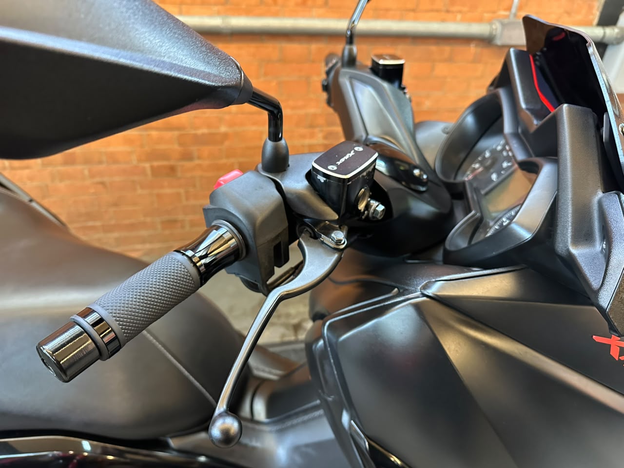YAMAHA XMAX ABS