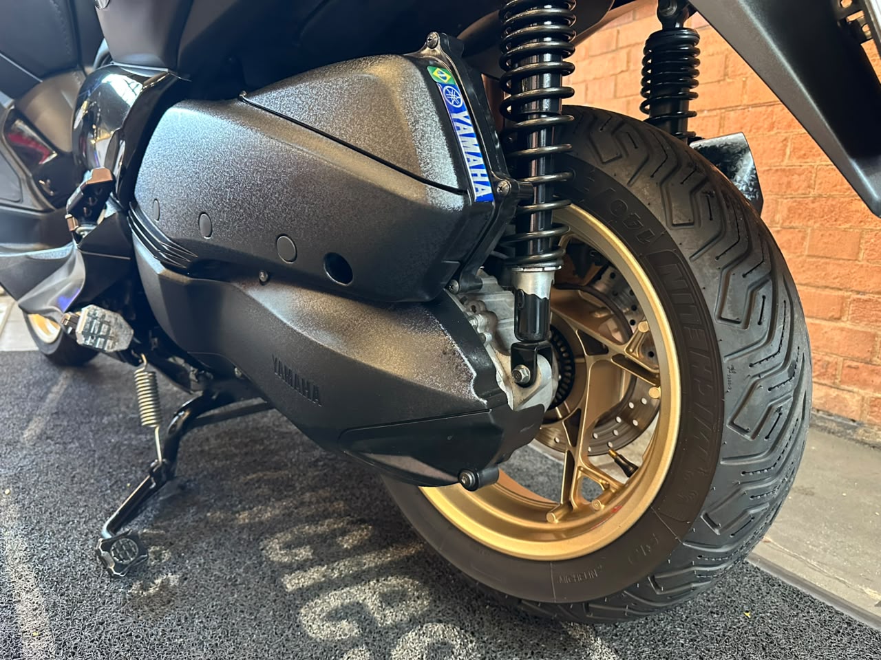 YAMAHA XMAX ABS