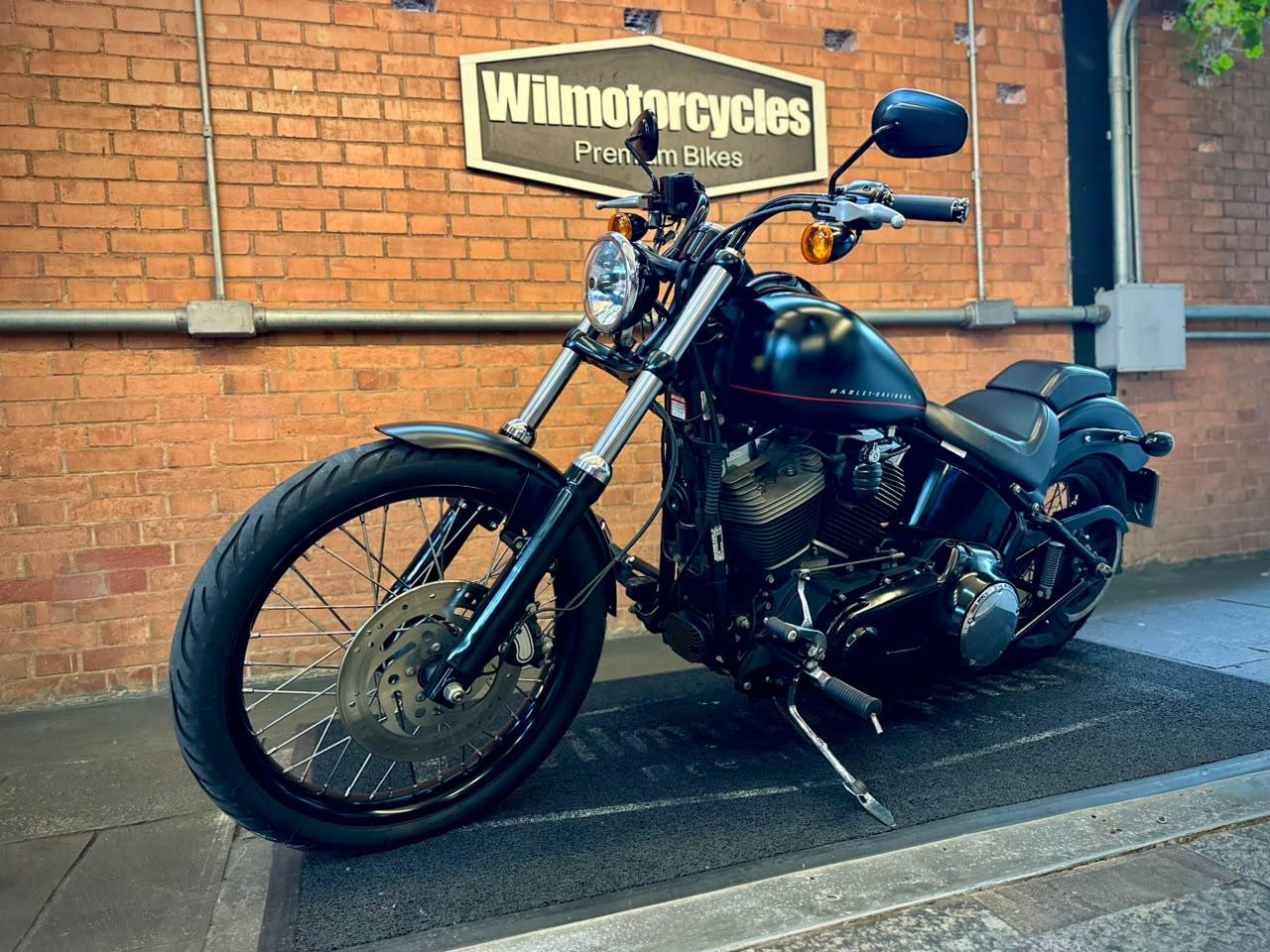 HARLEY-DAVIDSON SOFTAIL BLACKLINE