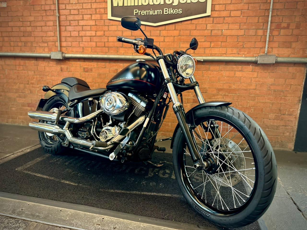 HARLEY-DAVIDSON SOFTAIL BLACKLINE