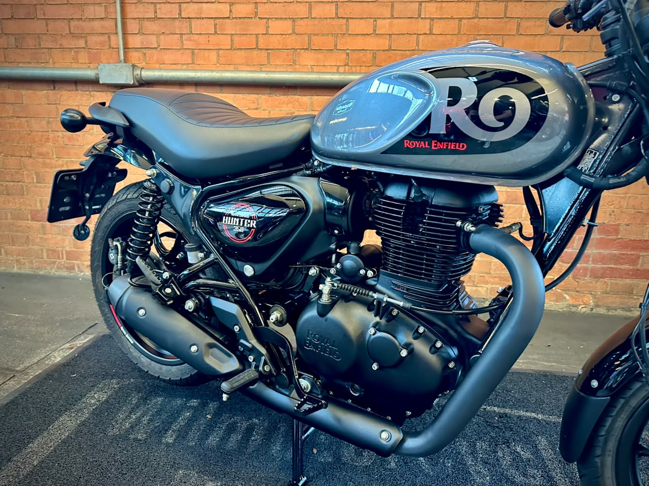 ROYAL ENFIELD HUNTER 350