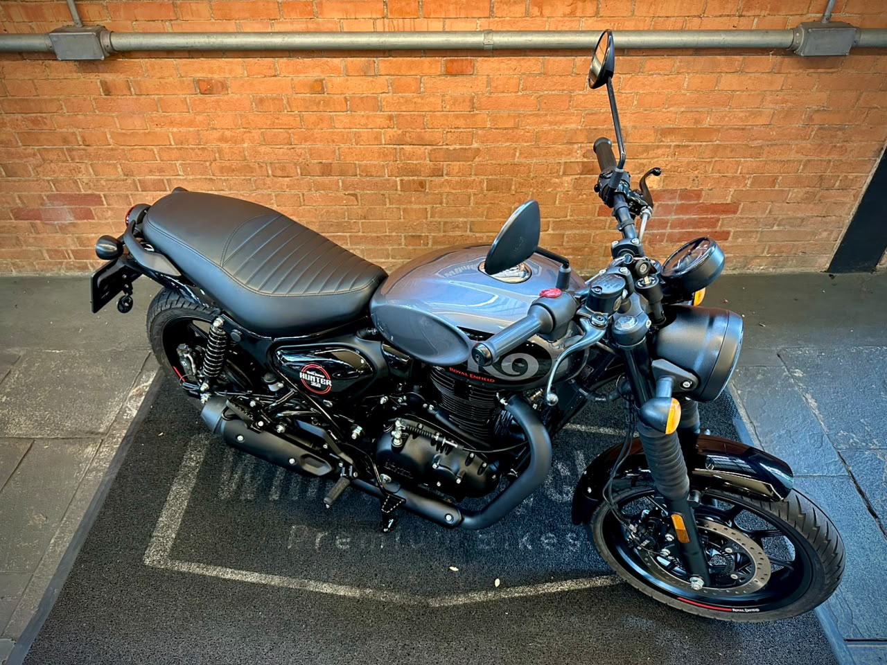 ROYAL ENFIELD HUNTER 350