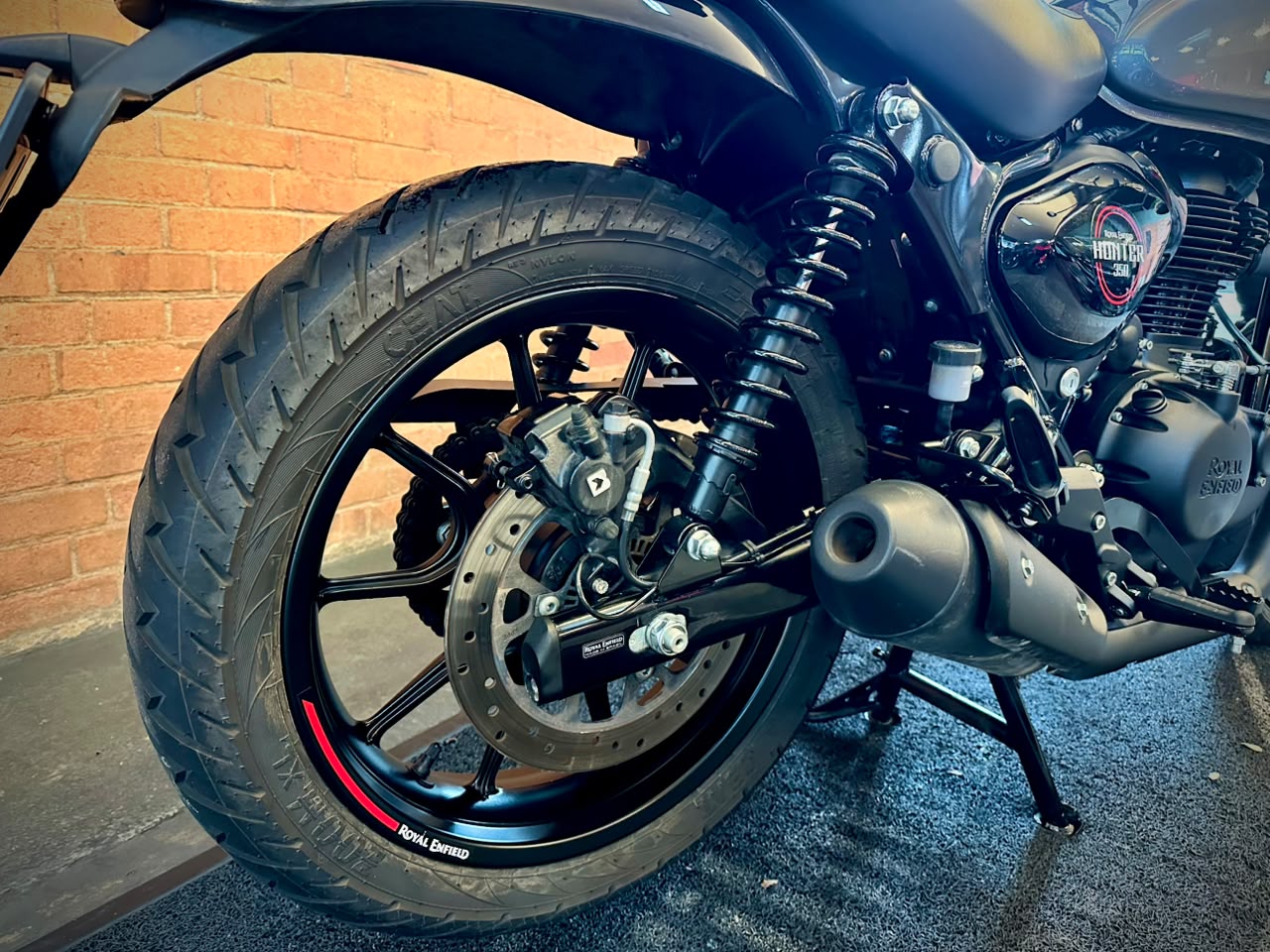 ROYAL ENFIELD HUNTER 350
