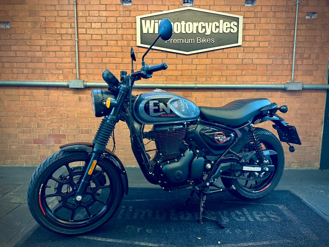 ROYAL ENFIELD HUNTER 350