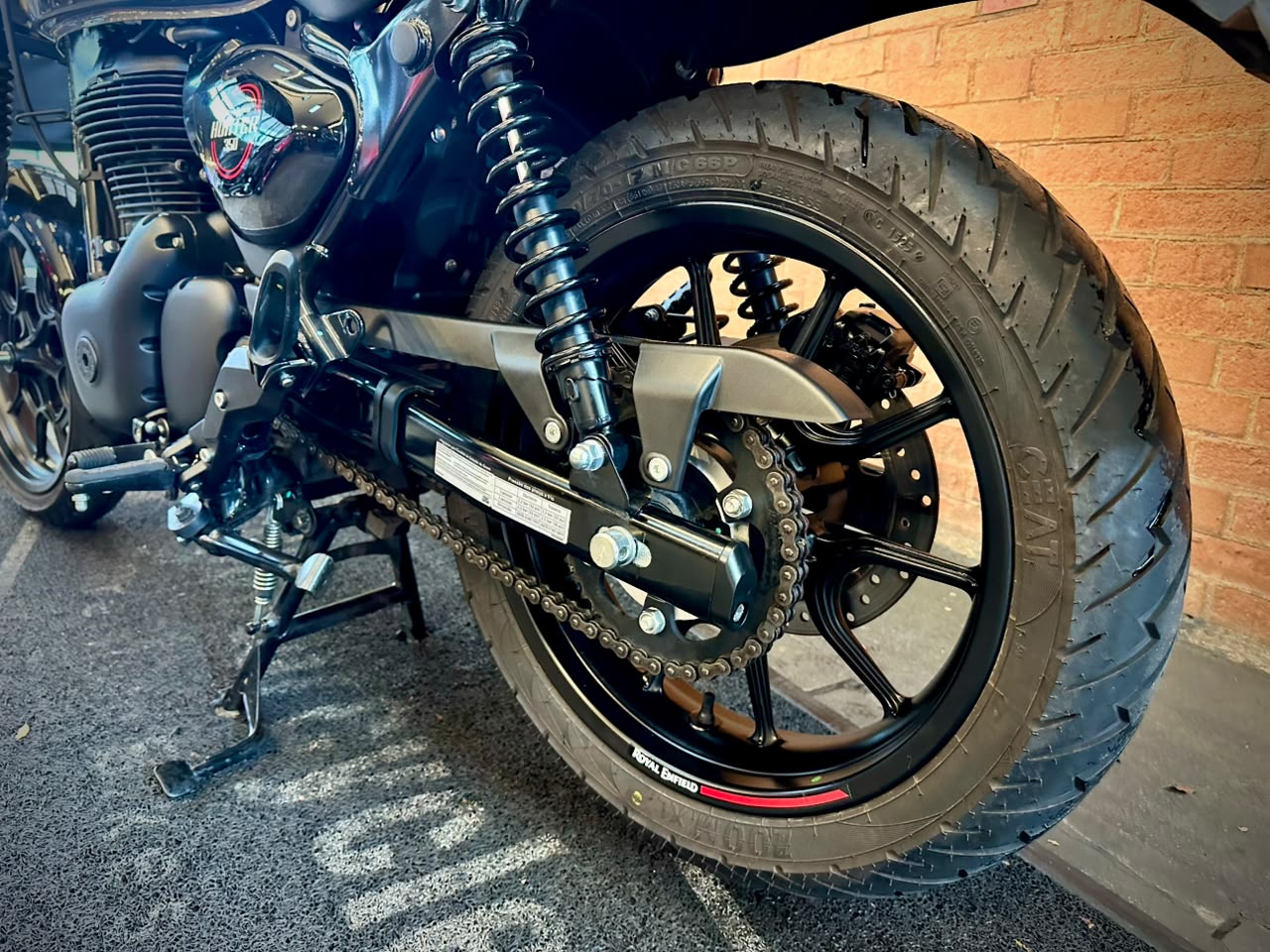 ROYAL ENFIELD HUNTER 350