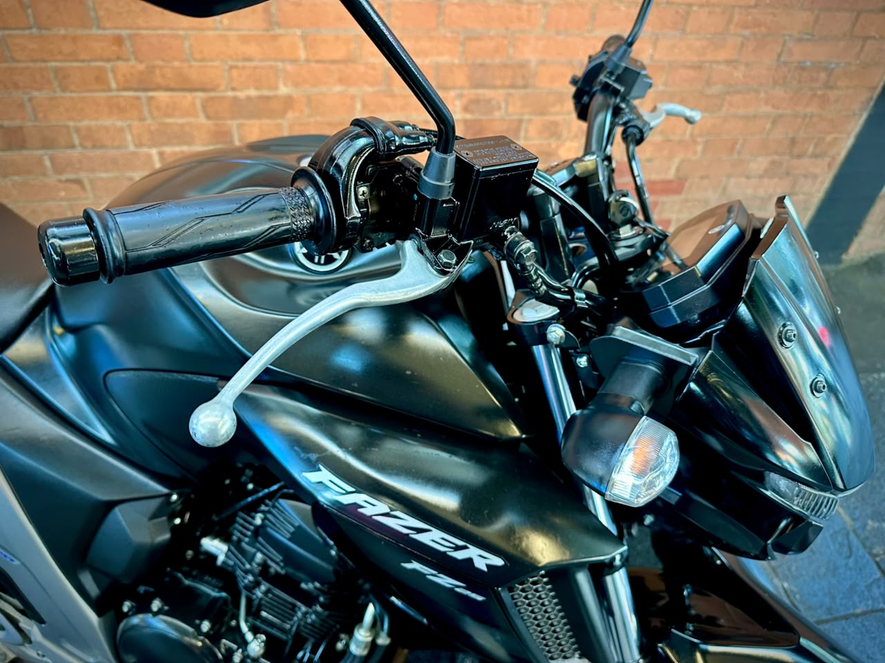 YAMAHA FZ25 FAZER ABS