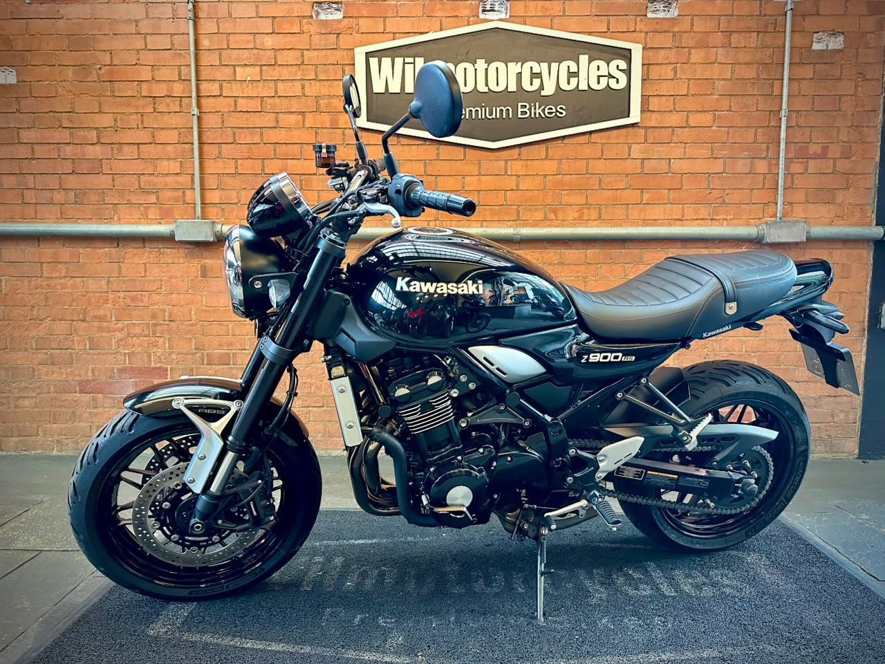KAWASAKI Z900RS