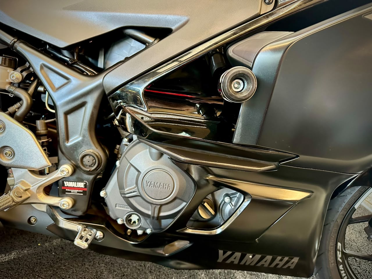 YAMAHA YZF R3 ABS CONNECTED