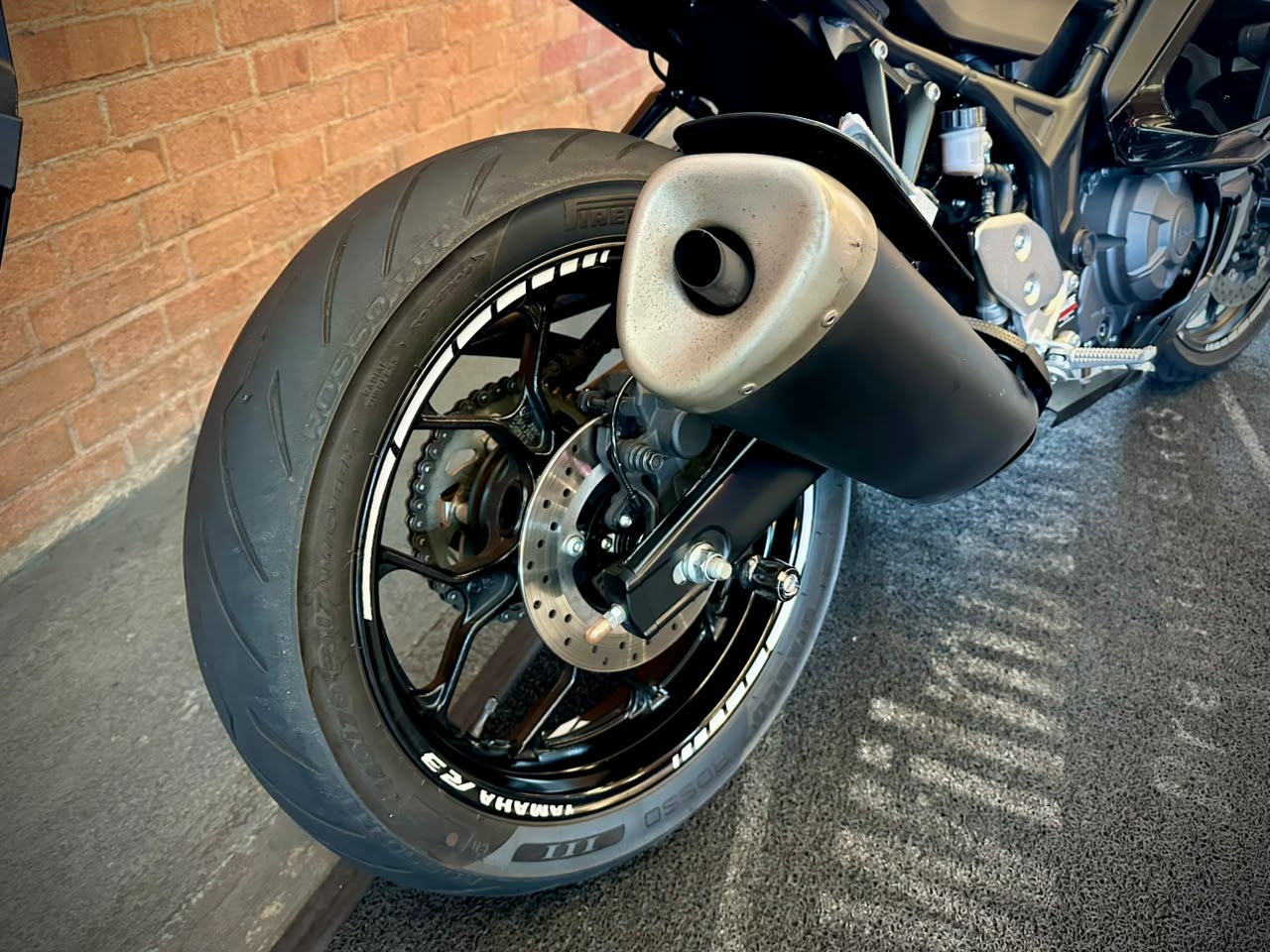 YAMAHA YZF R3 ABS CONNECTED