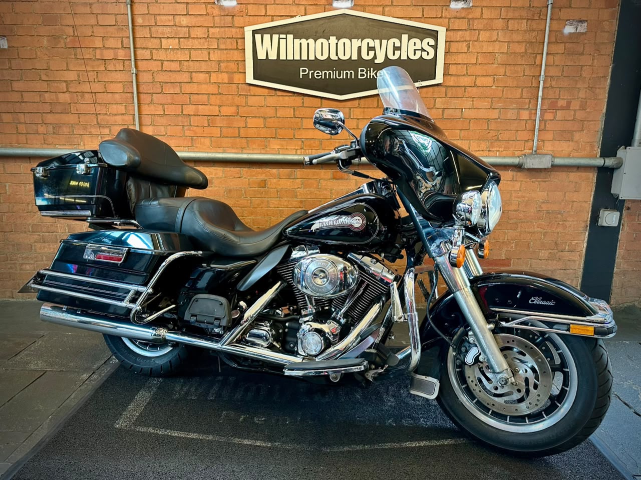 HARLEY-DAVIDSON ELECTRA GLIDE CLASSIC