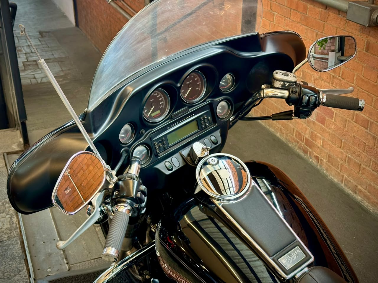 HARLEY-DAVIDSON ELECTRA GLIDE CLASSIC