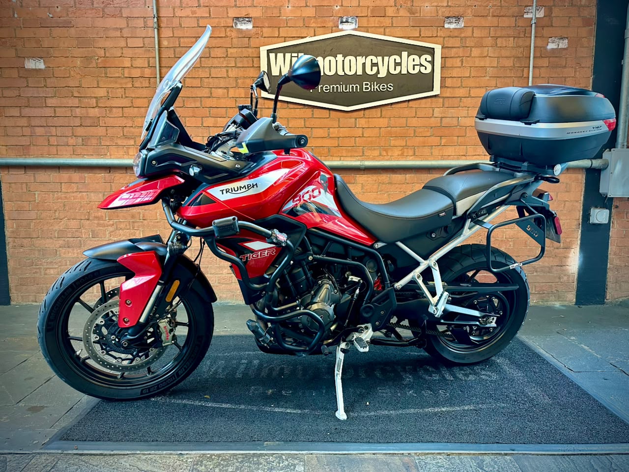 TRIUMPH TIGER 900 GT PRO
